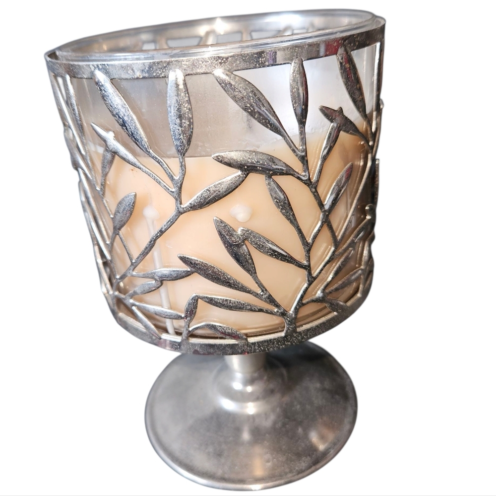 Bath & Body Works Vine Leaf Retired 3 Wick Silver Tone Pedestal Cande Holder
